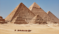 エジプト　ギザの大ピラミッド