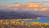 静岡県　夕暮れの富士山