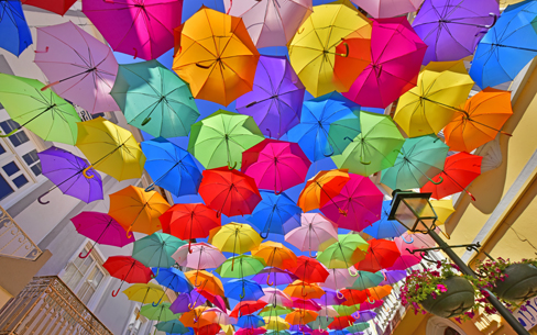 【ポルトガル】アゲダの傘祭り