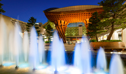 石川県 金沢駅 鼓門