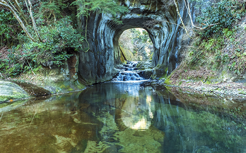 千葉県　濃溝の滝・亀岩の洞窟